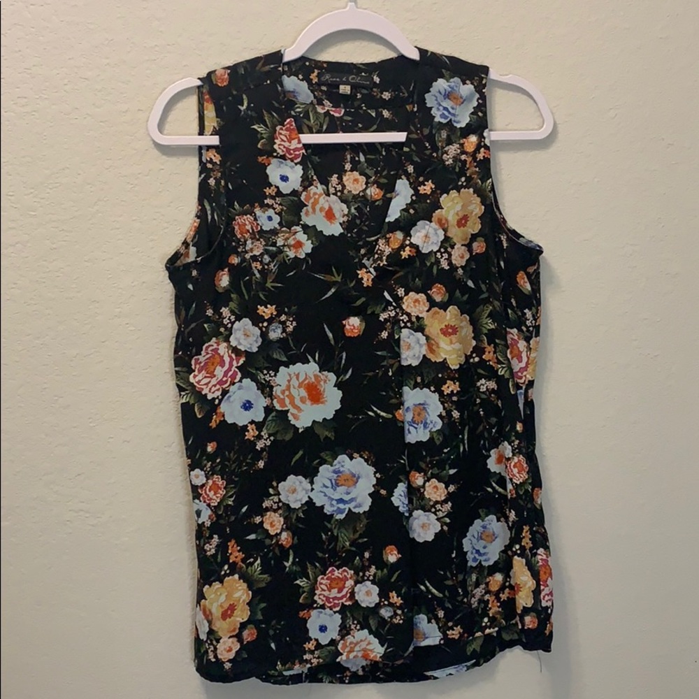 Rose and Olive Sleeveless blouse